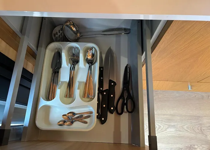 Wood Valley جيريز