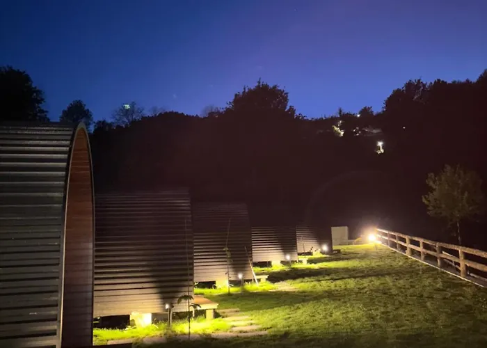 Wood Valley אתר קמפינג