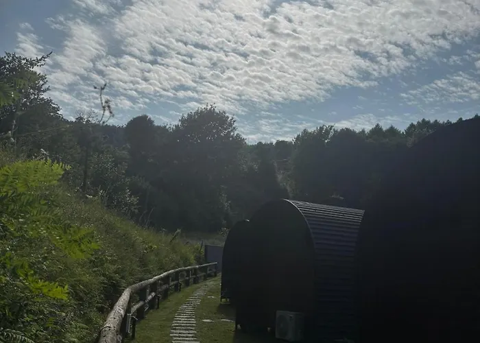 Wood Valley אתר קמפינג *