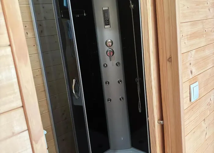 Wood Valley אתר קמפינג